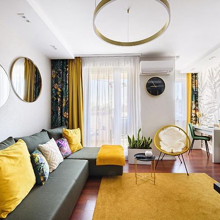 Hid19 Apartman Gyor Belvaros-Free Parking-Terrace Az Rq Vizi Elmenypark Es Gyogyfuerdonel 외부 사진