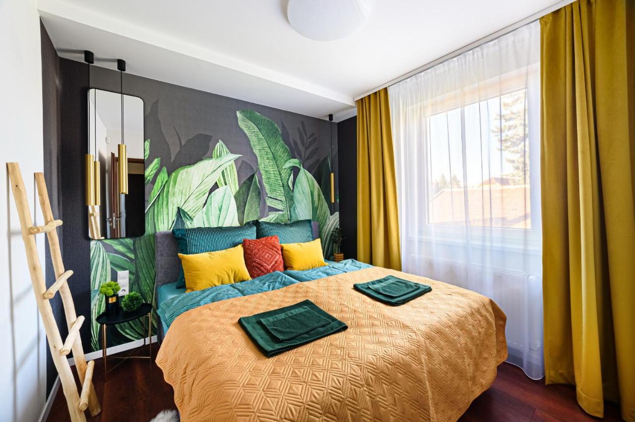 Hid19 Apartman Gyor Belvaros-Free Parking-Terrace Az Rq Vizi Elmenypark Es Gyogyfuerdonel 외부 사진