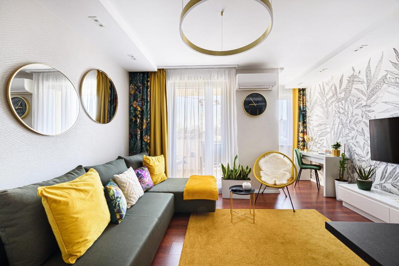Hid19 Apartman Gyor Belvaros-Free Parking-Terrace Az Rq Vizi Elmenypark Es Gyogyfuerdonel 외부 사진